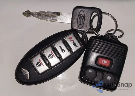 2002 Ford F-350 Lariat/Xl/Xlt z USA, uszkodzony, nr VIN 1FTSW31F62EC88480